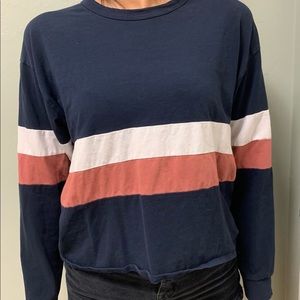 Long sleeve light weight sweater